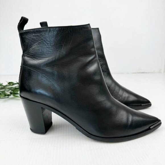 ACNE STUDIOS LOMA BLACK LEATHER ANKLE BOOTS 9.5 - Picture 3 of 11